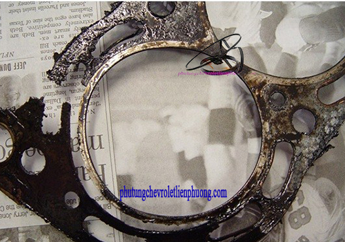 Ron quy lát xe Chevrolet Spark M300 Ron quy lát bị hỏng do động cơ ô tô quá nóng