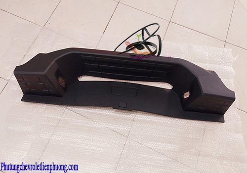 Ốp cản sau giữa xe Chevrolet Colorado Hình ảnh thực tế ốp cản sau giữa xe Chevrolet Colorado