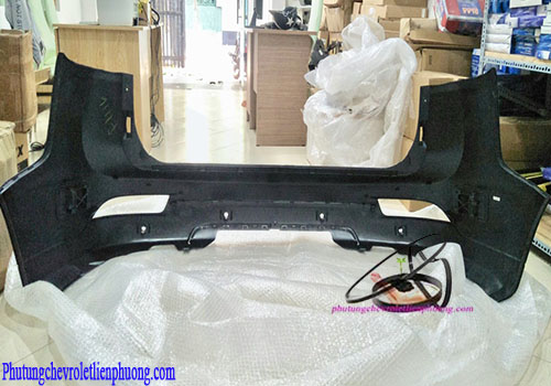 Cản sau xe Chevrolet Traiblazer chính hãng Hình ảnh thực tế mặt trong của cản sau xe Traiblazer