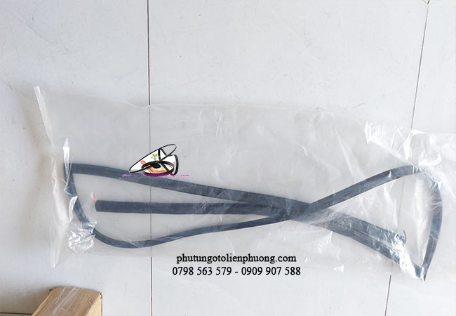 ron kính chắn gió xe cruze ron kính chắn gió xe cruze