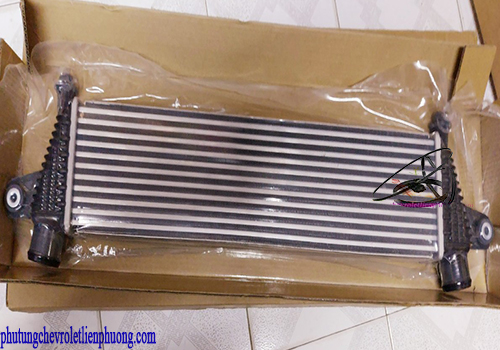 Két làm mát Turbo xe Colorado chính hãng Chi tiết két làm mát Turbo xe Chevrolet Colorado