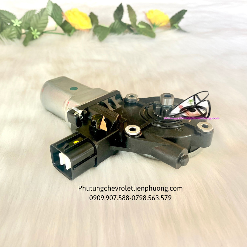 mô tơ nâng kính trước trái colorado mô tơ nâng kính trước trái colorado