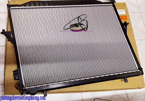 Két nước xe Colorado chính hãng Chi tiết két nước xe Colorado số tự động chính hãng