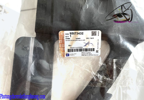 Chắn bùn gầm máy giữa xe Chevrolet Cruze, Lacetti Tem mác và mã số chính hãng của chắn bùn gầm máy giữa xe Chevrolet Cruze, Lacetti