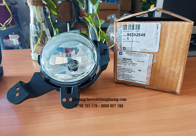 đèn gầm xe spark m300 đèn gầm xe spark m300