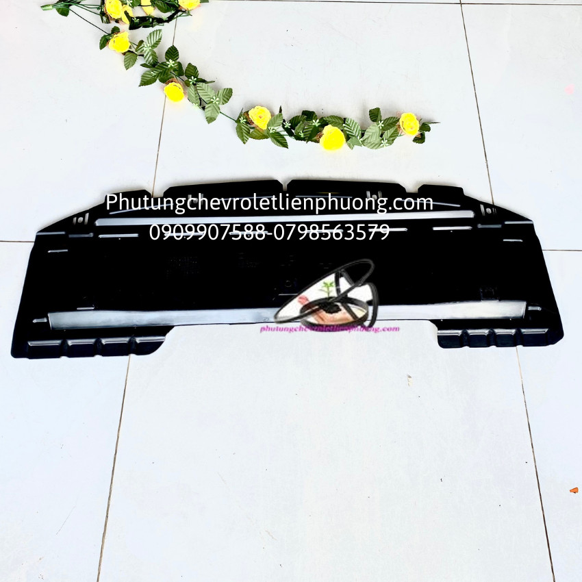 chắn bùn gầm giữa xe spark m300 chắn bùn gầm giữa xe spark m300