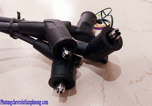 Dây cao áp xe Lacetti Việt máy 1.6 Hình ảnh chi tiết đầu giắc cắm của dây cao áp xe Lacetti Việt