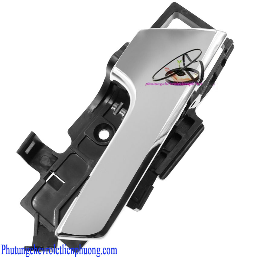 Tay mở cửa trong bên phải xe Chevrolet Aveo Tay mở cửa trong bên phải xe Chevrolet Aveo