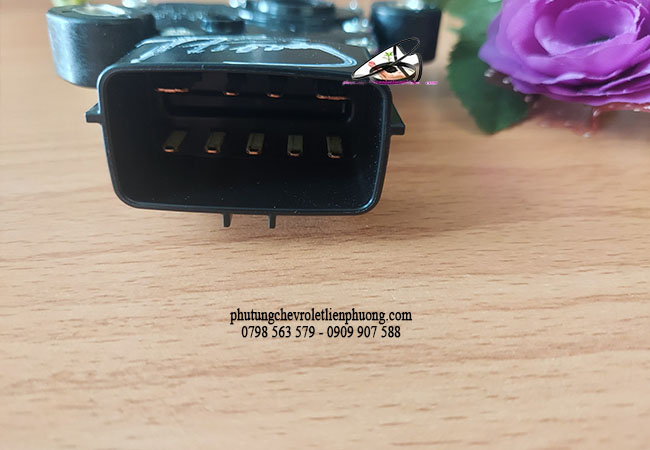 công tắc báo số xe spark m200 công tắc báo số xe spark m200