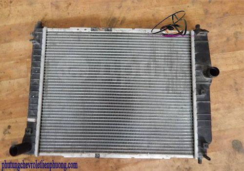 Két nước xe Chevrolet Aveo - Gentra Chi tiết két nước xe Chevrolet Aveo-Gentra