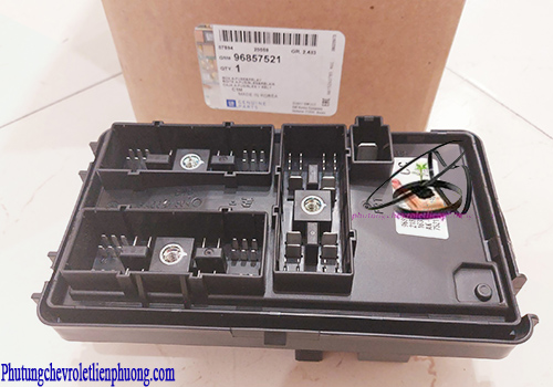 Hộp cầu chì xe Spark M200 Hộp cầu chì xe Spark m200 chính hãng đầy đủ vỏ hộp và tem mác