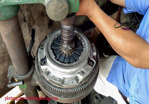 bàn ép côn ô tô bàn ép côn ô tô