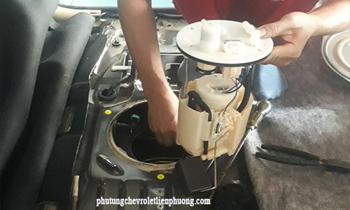 bơm xăng ô tô bơm xăng ô tô