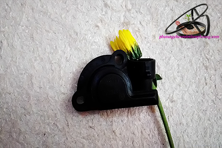 cảm biến chân ga spark cảm biến chân ga spark