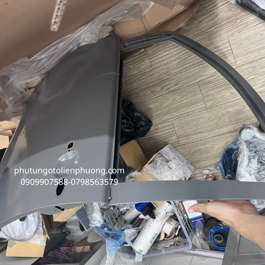 cánh cửa trước trái innova cánh cửa trước trái innova