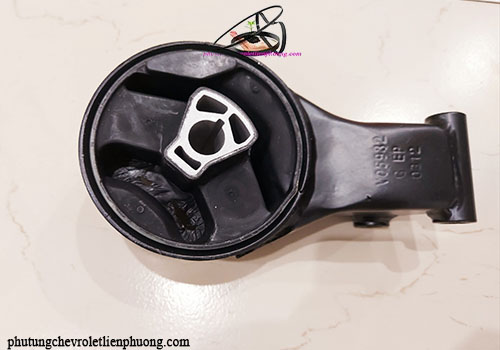 chân máy sau xe cruze chân máy sau xe cruze