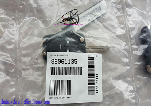 Bộ chìa khóa có điều khiển xe Chevrolet Cruze 1.8 Bộ chìa khóa có điều khiển xe Chevrolet Cruze 1.8