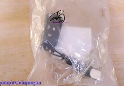 Bộ chìa khóa có điều khiển xe Chevrolet Cruze 1.8 Bộ chìa khóa có điều khiển xe Cruze chính hãng