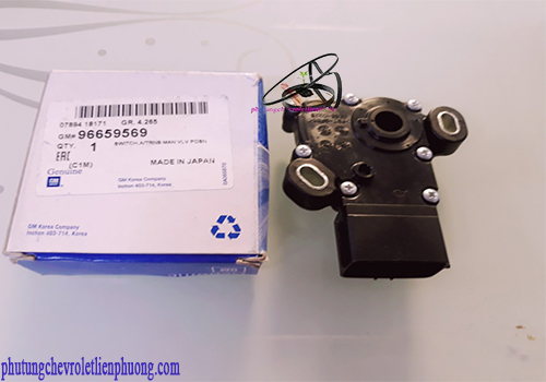 công tắc báo phanh tay xe Chevrolet Spark M200 công tắc báo phanh tay xe Chevrolet Spark M200