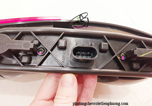 đèn cản sau phải traiblazer đèn cản sau phải traiblazer