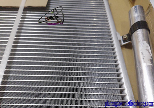 Giàn nóng xe Chevrolet Colorado Chi tiết mặt nan giải nhiệt của giàn nóng xe Chevrolet Colorado
