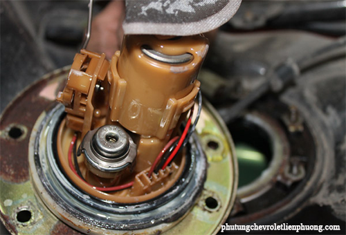 bơm xăng ô tô bơm xăng ô tô