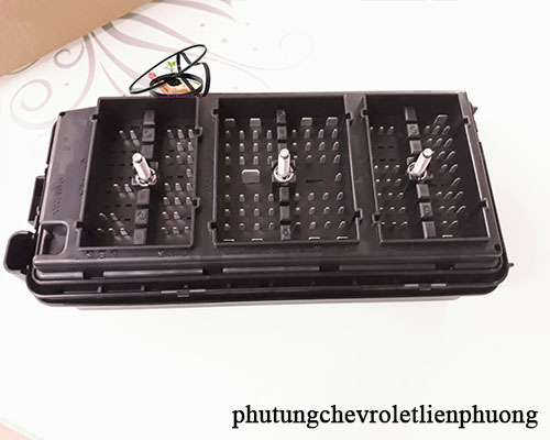 hộp cầu chì xe captiva hộp cầu chì xe captiva