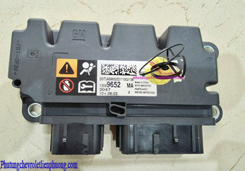 Hộp điều khiển túi khí xe Chevrolet Cruze chính hãng Hình ảnh thực tế hộp điều khiển túi khí xe Chevrolet Cruze chính hãng