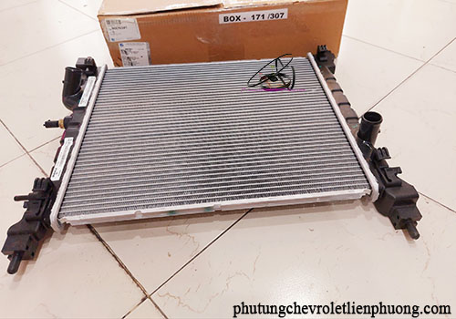 két nước xe chevrolet spark m300 két nước xe chevrolet spark m300