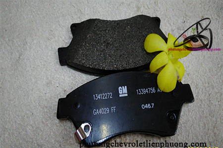má phanh trước xe cruze má phanh trước xe cruze