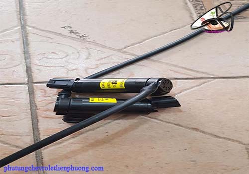 Mô tơ bơm nước rửa kính captiva Mô tơ bơm nước rửa kính captiva