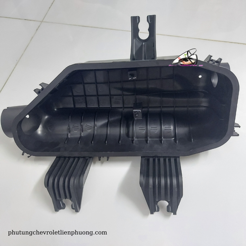 Nắp dưới hộp lọc gió động cơ xe Spark M300 Nắp dưới hộp lọc gió động cơ xe Spark M300