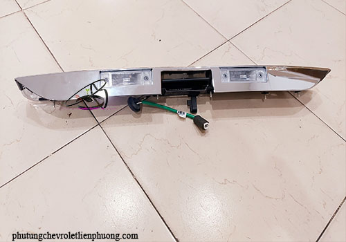 nẹp si sau cốp xe captiva nẹp si sau cốp xe captiva