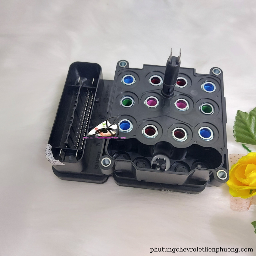 Module điều khiển phanh Abs phần điện xe Captiva C140 Module điều khiển phanh Abs phần điện xe Captiva C140