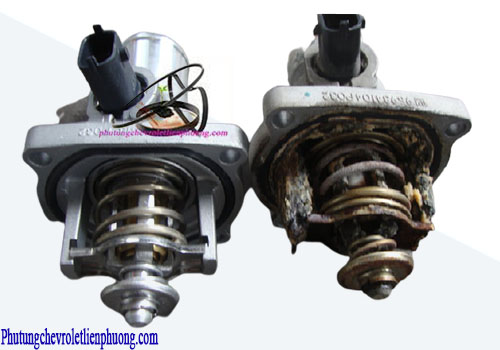 Van hằng nhiệt ô tô bị hỏng? Van hằng nhiệt ô tô bị cháy cánh van làm giảm hiệu suất làm việc