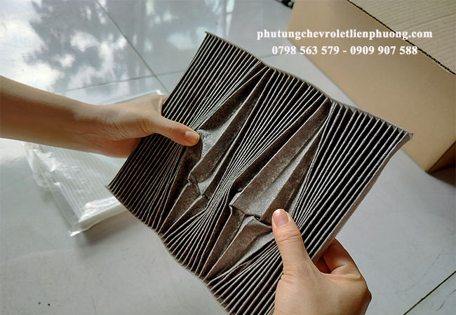 lọc gió lâu ngày bám bụi bẩn nên thay cho xe chevrolet lọc gió lâu ngày bám bụi bẩn nên thay cho xe chevrolet