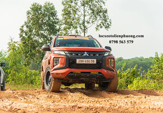 môi trường lái xe đầy bụi bẩn làm lọc động cơ triton dễ bị tắc nghẽn môi trường lái xe đầy bụi bẩn làm lọc động cơ triton dễ bị tắc nghẽn