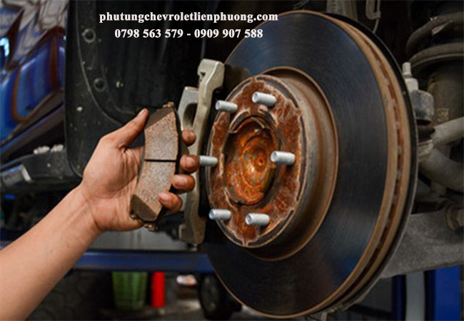 nên thay ngay má phanh trước xe mazda 2 khi thấy hiện tượng rỉ sét xuất hiện nên thay ngay má phanh trước xe mazda 2 khi thấy hiện tượng rỉ sét xuất hiện