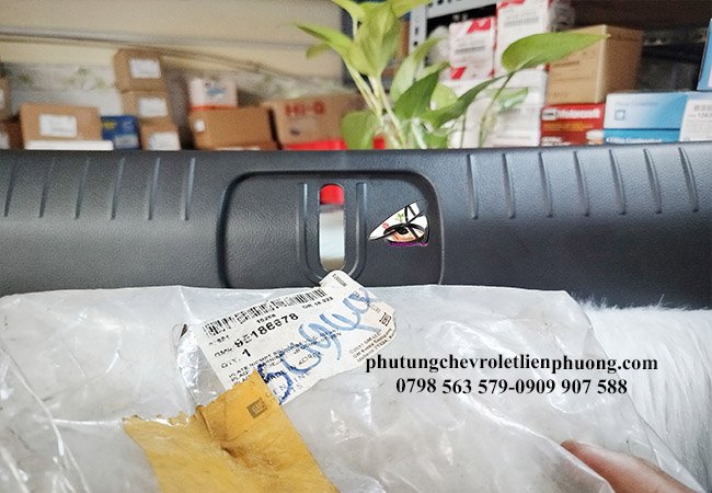 ốp sau cốp xe colorado chính hãng ốp sau cốp xe colorado chính hãng