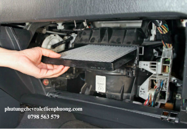 Thay thế lọc gió giúp các bác tiết kiệm được nhiều chi phí và thời gian Thay thế lọc gió giúp các bác tiết kiệm được nhiều chi phí và thời gian