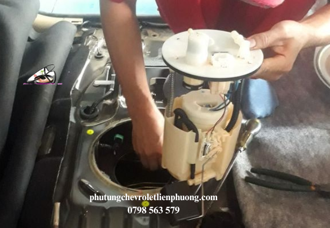 Sửa chữa, thay thế bơm kim xăng ô tô Chevrolet Cruze ngay nếu có dấu hiệu hư hỏng  Sửa chữa, thay thế bơm kim xăng ô tô Chevrolet Cruze ngay nếu có dấu hiệu hư hỏng