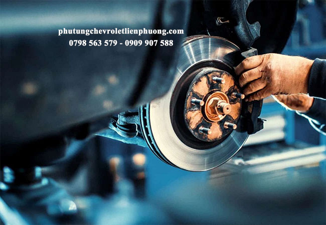 Kiểm tra hệ thống phanh (thắng) để đảm bảo an toàn trong mỗi chuyến đi Kiểm tra hệ thống phanh (thắng) để đảm bảo an toàn trong mỗi chuyến đi