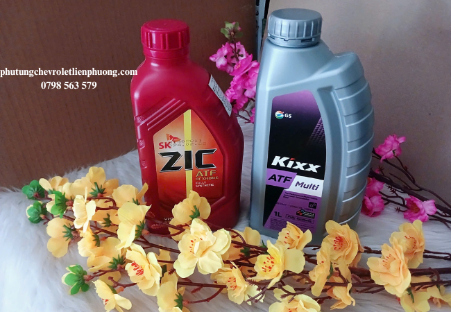 Thay dầu nhớt định kì để dầu nhớt động cơ luôn được sạch Thay dầu nhớt định kì để dầu nhớt động cơ luôn được sạch