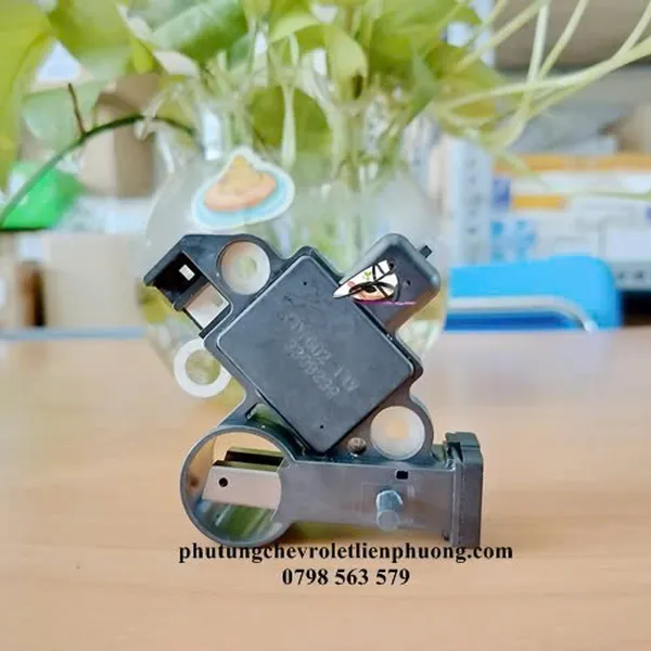 Tiết chế máy phát colorado,cruze,traiblazer chính hãng GM Mã 13582947