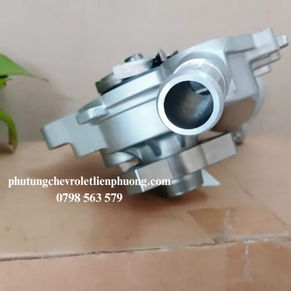 Bơm nước động cơ Chevrolet Trax chính hãng GM 95531269