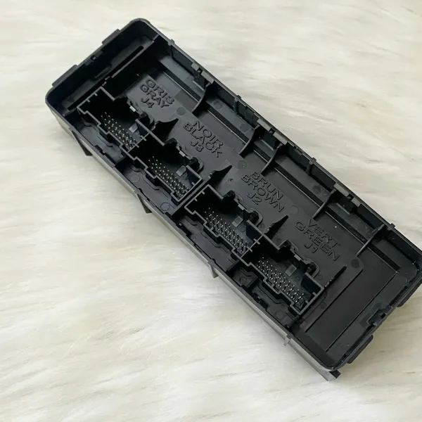 Hộp điều khiển giàn lạnh chevrolet orlando, cruze, lacetti chính hãng mã 13586422