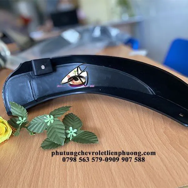 Chắn bùn 4 bánh xe captiva