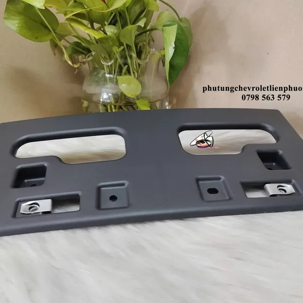 Giá cài biển số trước Chevrolet Captiva C140 chính hãng chất lượng