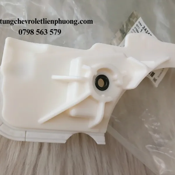 Vách ngăn giá đỡ bộ vi sai trước Chevrolet Cruze chính hãng mã 24247894