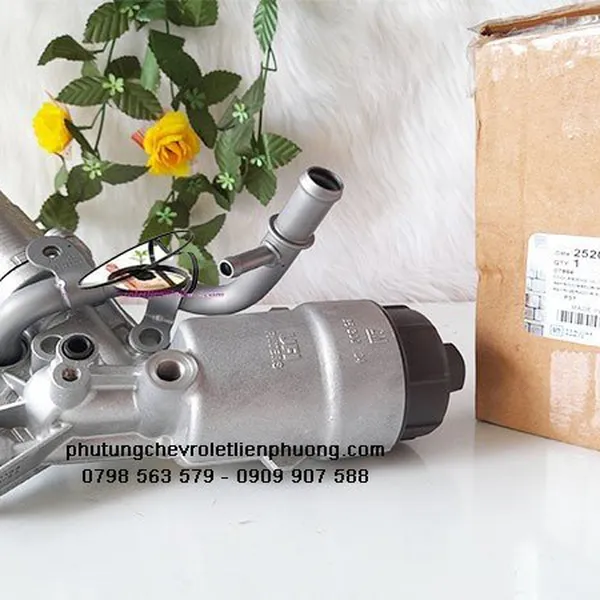 Bộ làm mát dầu máy xe trax chính hãng, mã 25200134